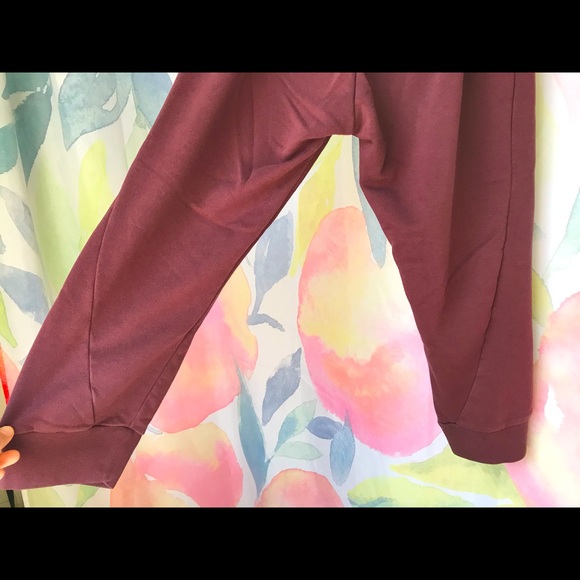 Nike dri-fit high waisted sweatpants - Picture 5 of 10